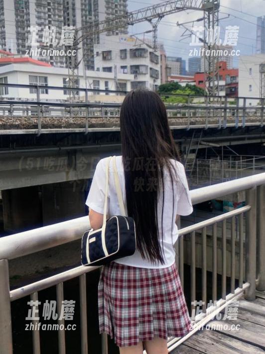 今日51吃瓜在线议题：到底哪个瓜更火，快来参与！