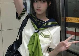 深夜躲在“51吃瓜网”网址上，今晚的瓜让我都有点小激动呢