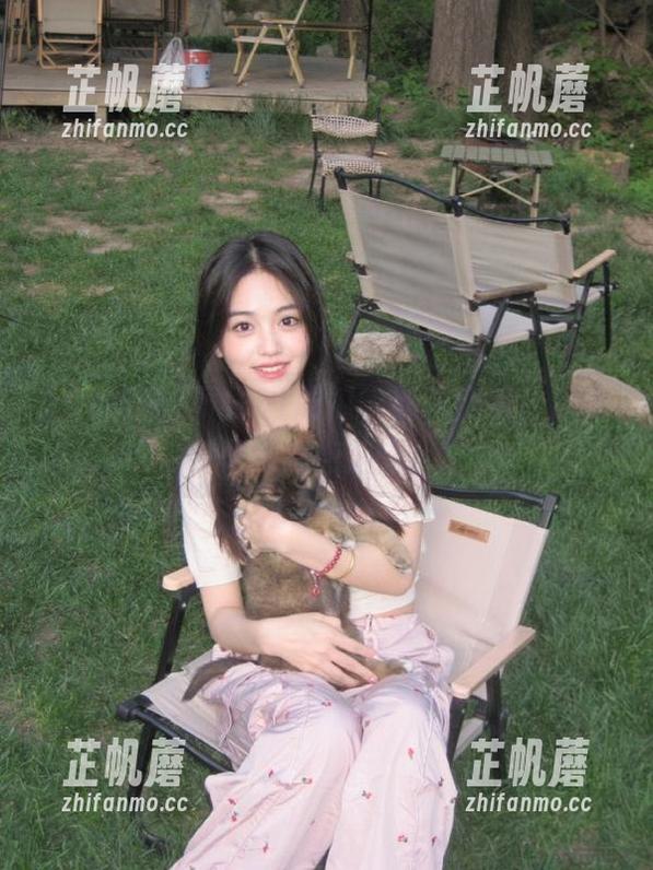 下载91吃瓜，黑料翻倍，后悔是我有点迟钝。