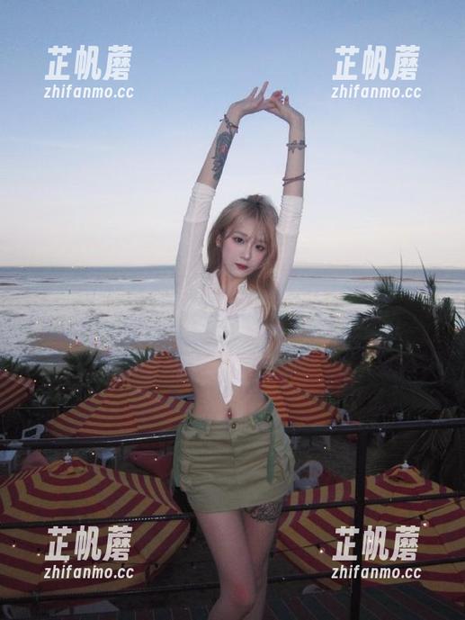 视频充满了意外，591吃瓜果然是不平凡的选择，让我心里痒痒的