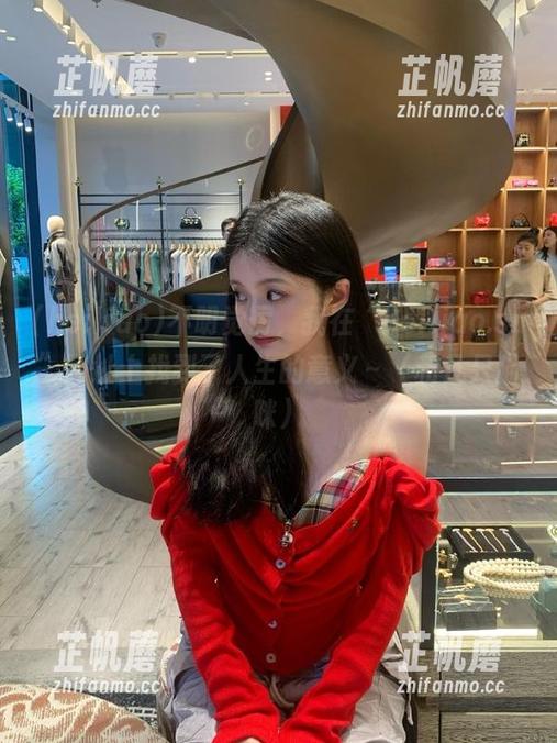 不明觉厉，我在“heiliao.su”网址上找到了人生的意义～（和几只猫咪）
