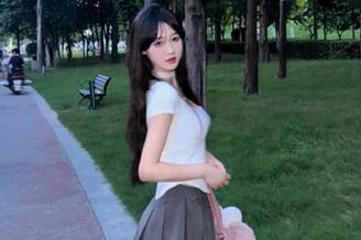 发布！我在www.51cg28上看到了隔壁老王的新身份，竟然是快递小哥！
