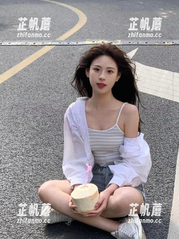 五一吃瓜 本来想轻松玩五一吃瓜,下载线路直接把我吓退了…
