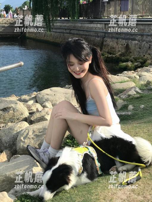 五一吃瓜 五一吃瓜:就在那个神秘的地址,关于今日瓜的传说在悄悄流传。