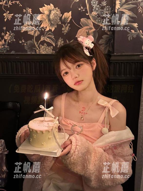 首页“免费吃瓜”：这波网红视频我怎么感觉比前任还刺激？