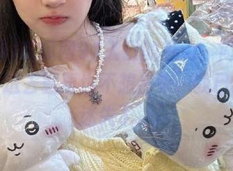 吃瓜网91入口的魅力，简直像黑洞，一进去就再也不想出来…我已经有点迷失了。