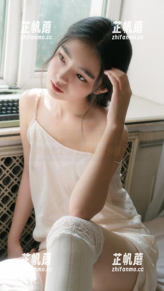 正当朝阳升起的时刻，吃瓜网首页悄悄更新了神秘的乡音！