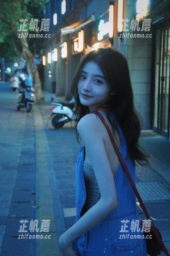 吃瓜网址 村口的“吃瓜网址”入口,后面居然还有个不为人知的小巷子?
