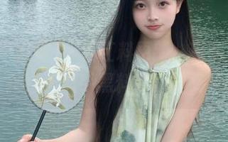 一波红料更新，真的是让我嘴角上扬，但似乎黑料不打烊又要抢戏了