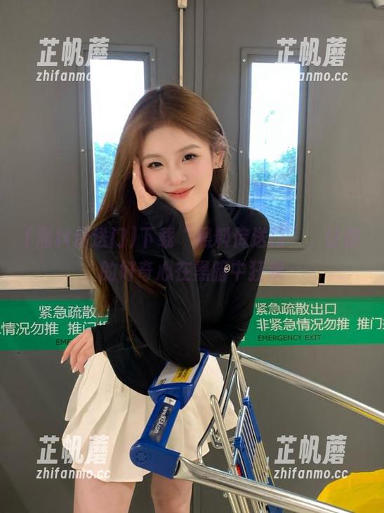 下载“黑料传送门”，让你的好奇心在黑暗中狂欢