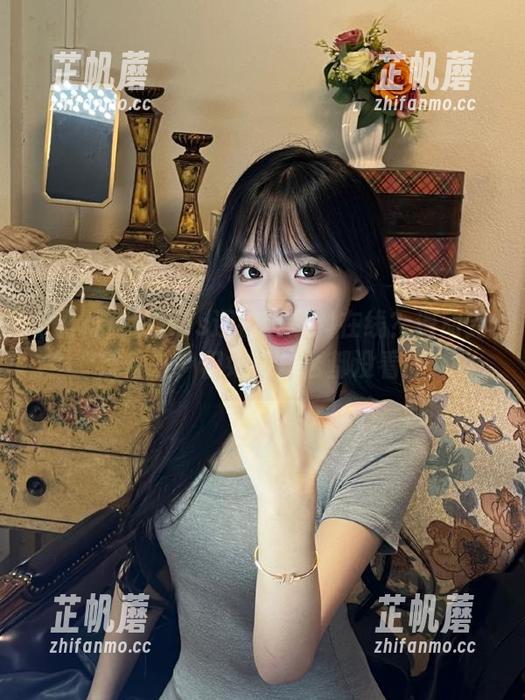 ios还在玩黑料在线？滑动到没停过，但好像什么都没看懂