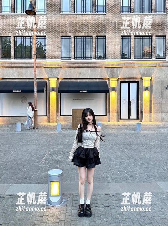 有了黑料正能量最新链接，首页能不能给我发点劲爆吃瓜的呀？