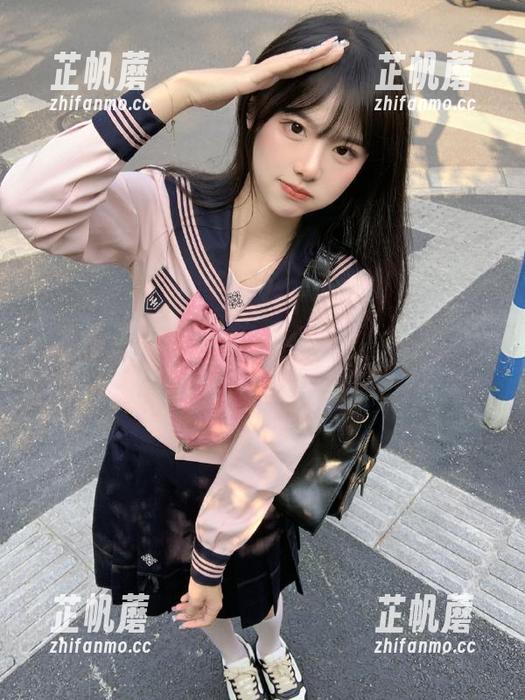 就在index.php里，黑料正能量让我瞠目结舌，收藏推荐，无敌了！