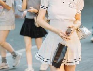 黑料社区提供免费在线“八卦快递”，爱吃瓜的人不要错过这趟车啊！