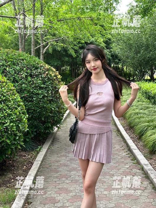 ‘真材实料’在黑料网的网页上显得特别不靠谱，全是脑洞大开的热门事件！