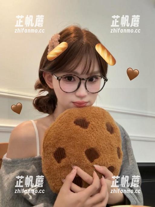 黑料网曝 免费进《黑料网曝》,瓜闻天下一站直达,别说我没告诉你。