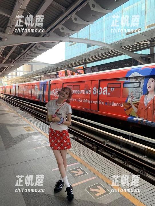 黑网料吃瓜链接：今天的八卦热搜又是什么奇葩事？